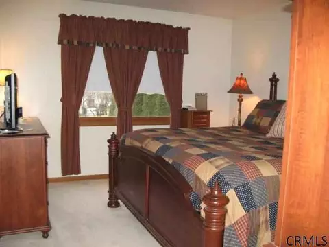 4 Anchor Dr, Waterford, NY 12188 photo 8