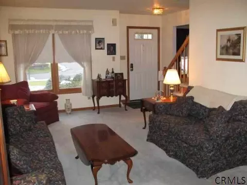 4 Anchor Dr, Waterford, NY 12188 photo 6
