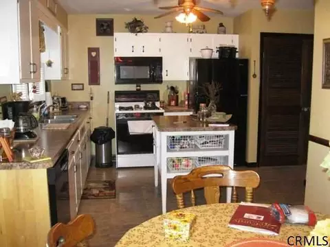 39 Hackett St, Selkirk, NY 12158 photo 5