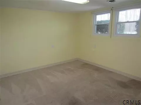 261 Hillcrest Ave, Schenectady, NY 12304 photo 13