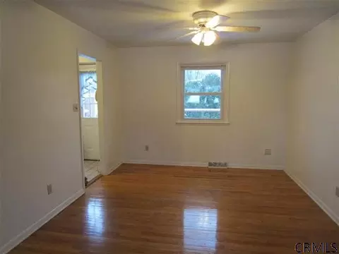 261 Hillcrest Ave, Schenectady, NY 12304 photo 5