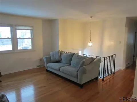 261 Hillcrest Ave, Schenectady, NY 12304 photo 6