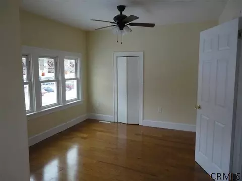 2340 William St, Schenectady, NY 12306 photo 7
