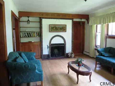 17 Rosa Rd, Schenectady, NY 12308 photo 4