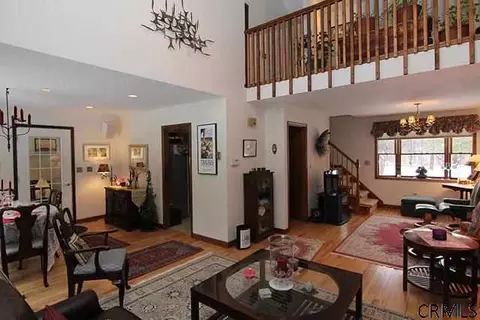 67 Crooked St, Schenectady, NY 12302 photo 2