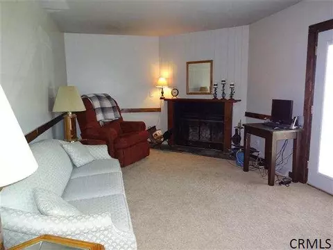 52 Jefferson Rd, Glenmont, NY 12077 photo 6