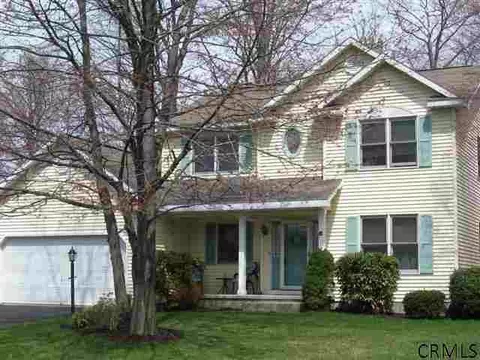 14 Timber Ln, Glenmont, NY 12077 photo 1