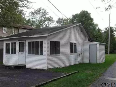 117 9th St, Saratoga Springs, NY 12866 photo 3