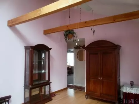 111 Alexander St, Schenectady, NY 12304 photo 8