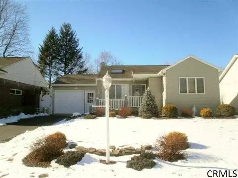 111 Alexander St, Schenectady, NY 12304 photo 3