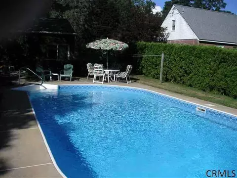 15 Droms Rd, Glenville, NY 12302 photo 4