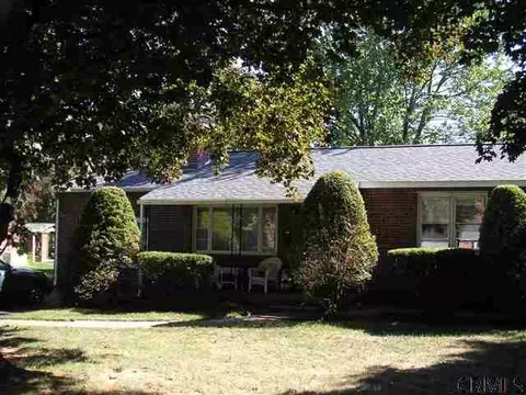 15 Droms Rd, Glenville, NY 12302 photo 1