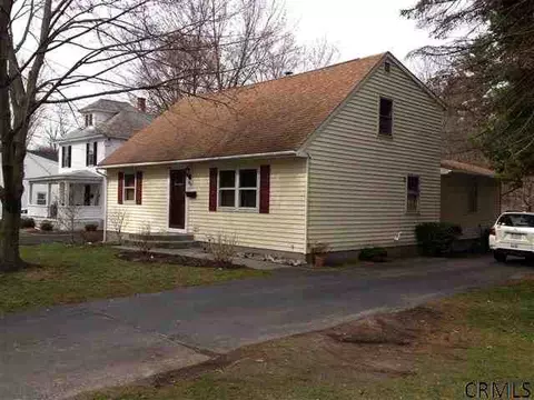 97 B Elsmere Ave, Delmar, NY 12054 photo 1