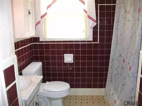 1230 Baker Ave, Schenectady, NY 12309 photo 8