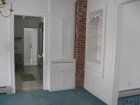 306 E Main St, Johnstown, NY 12095 photo 5