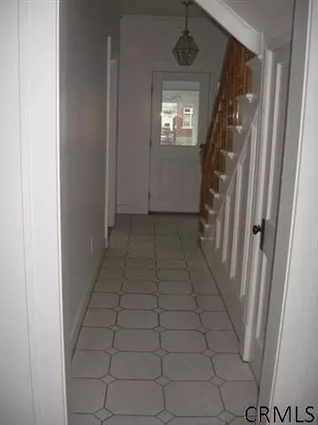 306 E Main St, Johnstown, NY 12095 photo 7