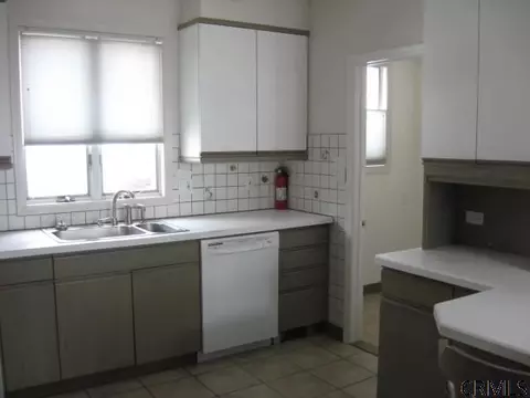 306 E Main St, Johnstown, NY 12095 photo 19