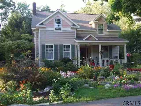 19 Herber Ave, Delmar, NY 12054 photo 1