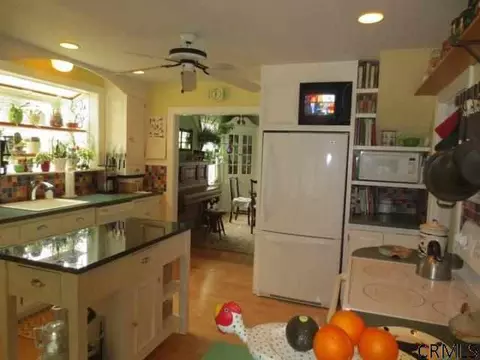 19 Herber Ave, Delmar, NY 12054 photo 4