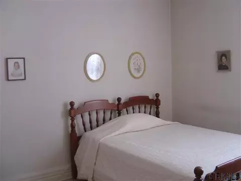 1074 Howard St, Schenectady, NY 12303 photo 10