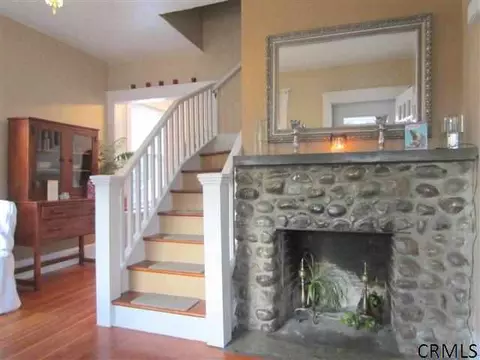 6 Euclid Ave, Delmar, NY 12054 photo 3