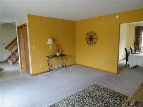 17 Wakefield Ct, Delmar, NY 12054 photo 11