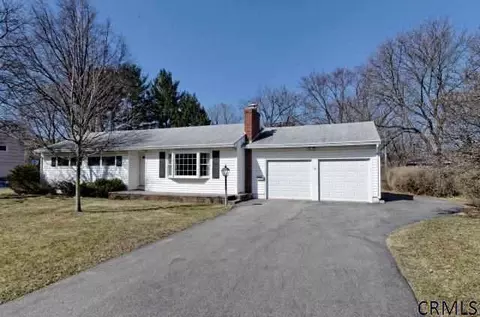 45 Stephens Ln, Schenectady, NY 12302 photo 1