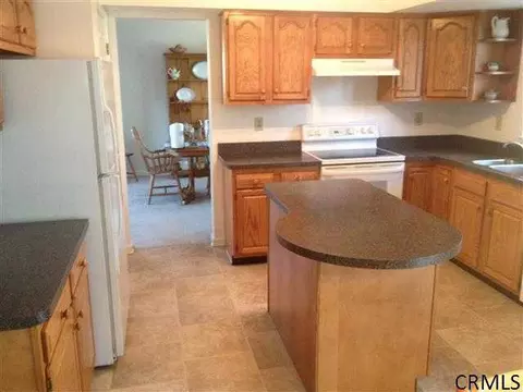 73 E Poplar Dr, Delmar, NY 12054 photo 9