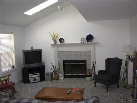 73 E Poplar Dr, Delmar, NY 12054 photo 10