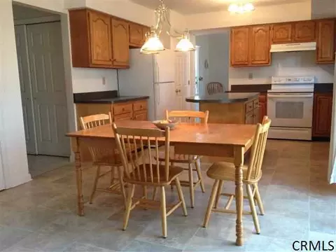 73 E Poplar Dr, Delmar, NY 12054 photo 8