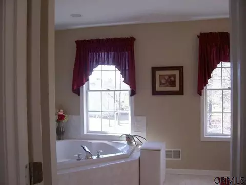 41 Ginger Ter, Clifton Park, NY 12065 photo 16