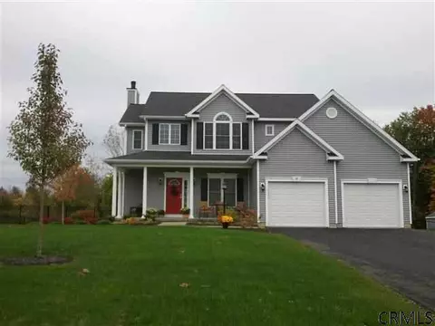 50 Ridgewood Dr, Mechanicville, NY 12118 photo 1