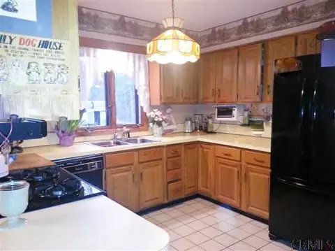 6064 E Old State Rd, Schenectady, NY 12303 photo 5