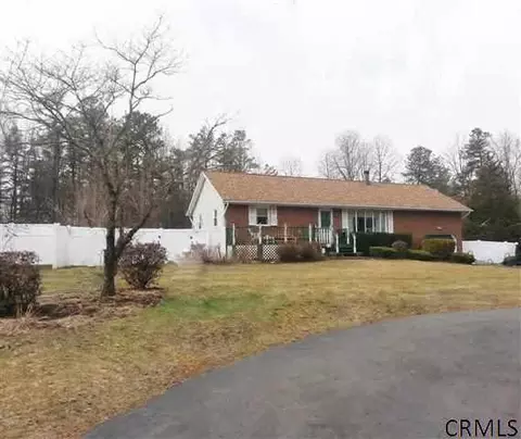 6064 E Old State Rd, Schenectady, NY 12303 photo 1