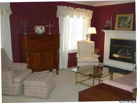 15 Leaf Rd, Delmar, NY 12054 photo 3