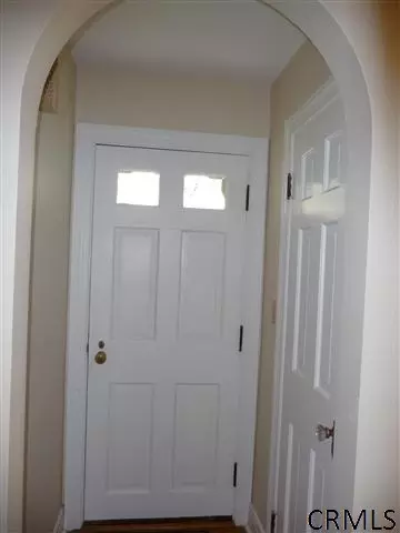 35 Nathaniel Blvd, Delmar, NY 12054 photo 2