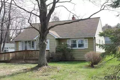 26 Hunter Rd, Delmar, NY 12054 photo 2