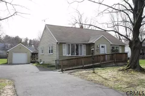 26 Hunter Rd, Delmar, NY 12054 photo 3