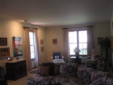 48 Middlesex Dr, Slingerlands, NY 12159 photo 7