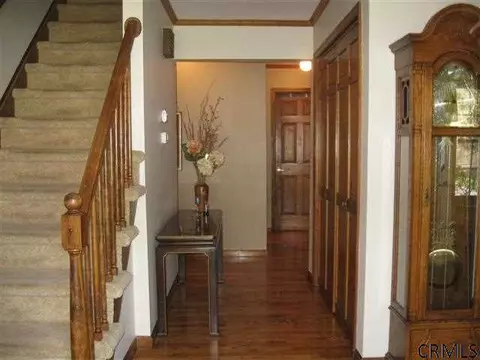 48 Middlesex Dr, Slingerlands, NY 12159 photo 4
