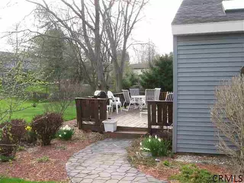 48 Middlesex Dr, Slingerlands, NY 12159 photo 24