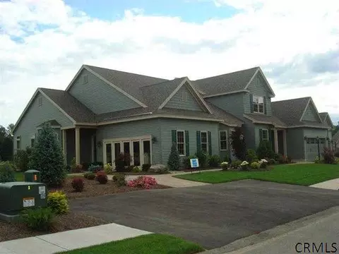 67 Eagles Gate, Guilderland, NY 12084 photo 4