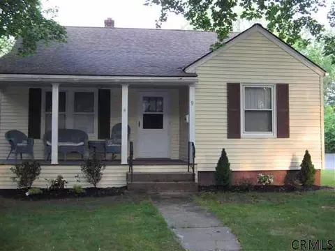 9 Mason Rd, Delmar, NY 12054 photo 3