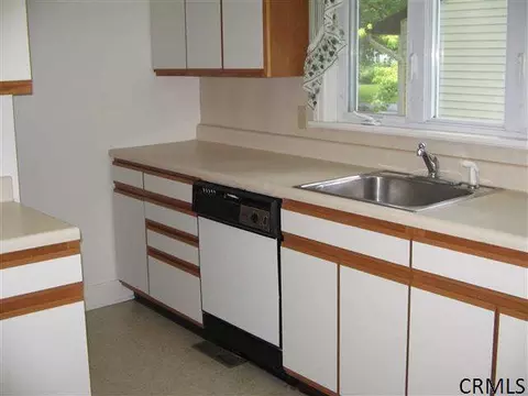 9 Mason Rd, Delmar, NY 12054 photo 5