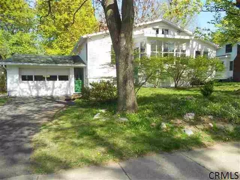21 Ridge Rd, Delmar, NY 12054 photo 2