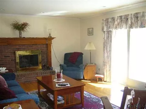 422 Deepkill Rd, Troy, NY 12182 photo 10