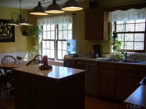 422 Deepkill Rd, Troy, NY 12182 photo 7