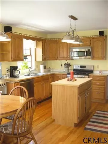 422 Deepkill Rd, Troy, NY 12182 photo 6