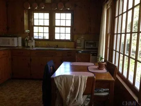 357 Wellington Rd, Delmar, NY 12054 photo 8