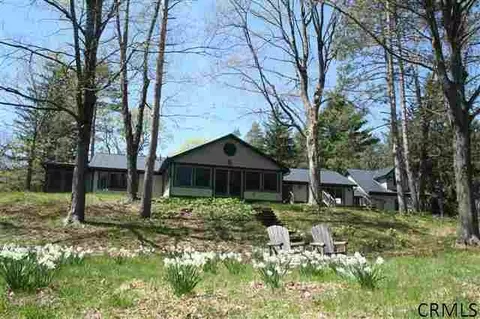 71 Simmons Rd, Glenmont, NY 12077 photo 15